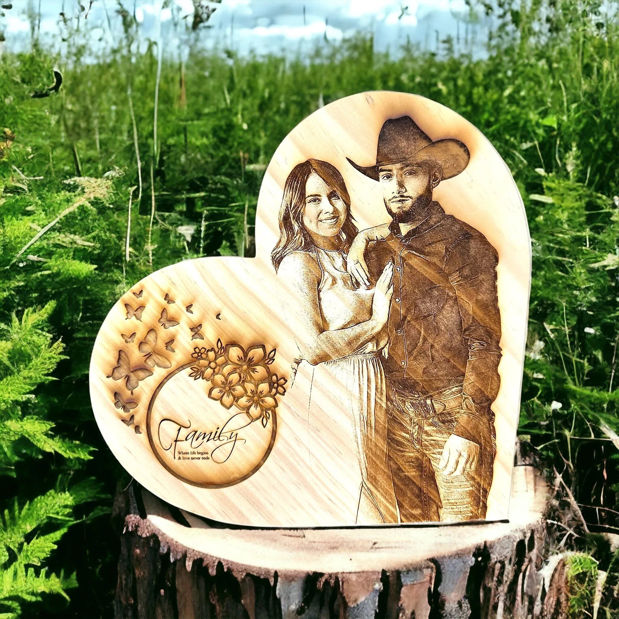 "Family is Everything"-Square/Oval Plaque